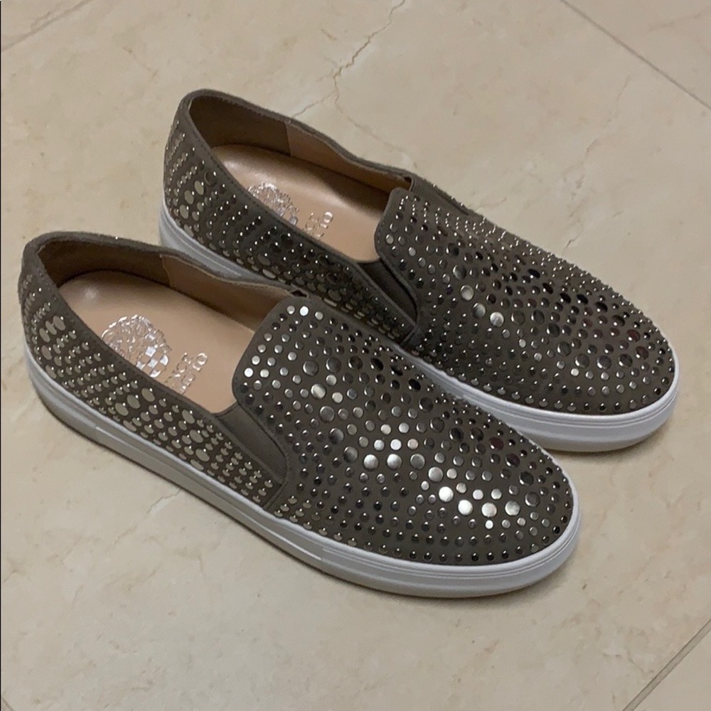 Brand New Vince Camuto flat shoes